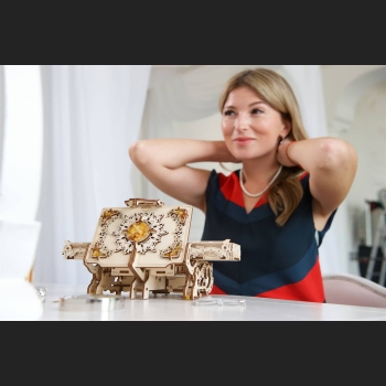 Bursztynowa Szkatułka - UGEARS